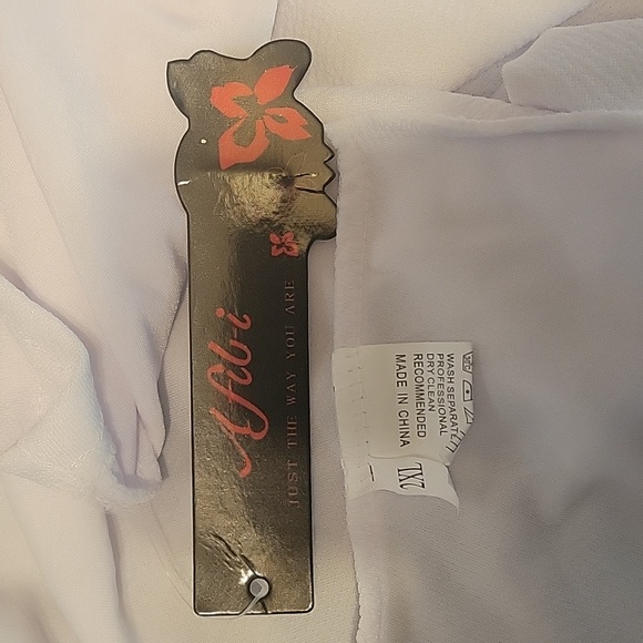 White flowy skirt - Picture 3 of 3